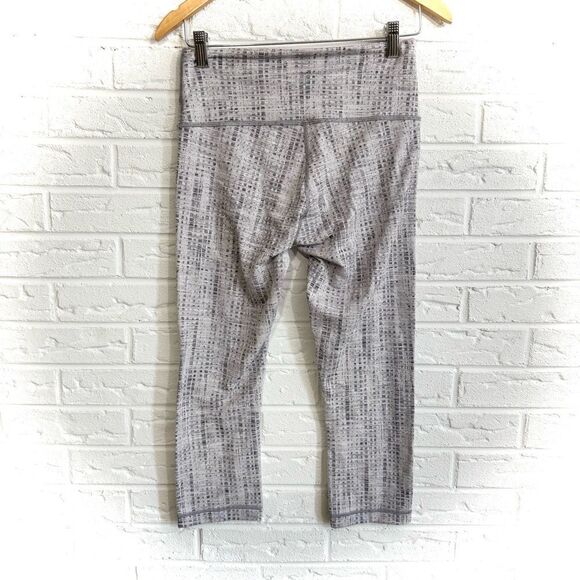 Lululemon Wunder Under Crop (High-Rise) *Luxtreme 21"
Action Jacquard Size 8 - Picture 2 of 6